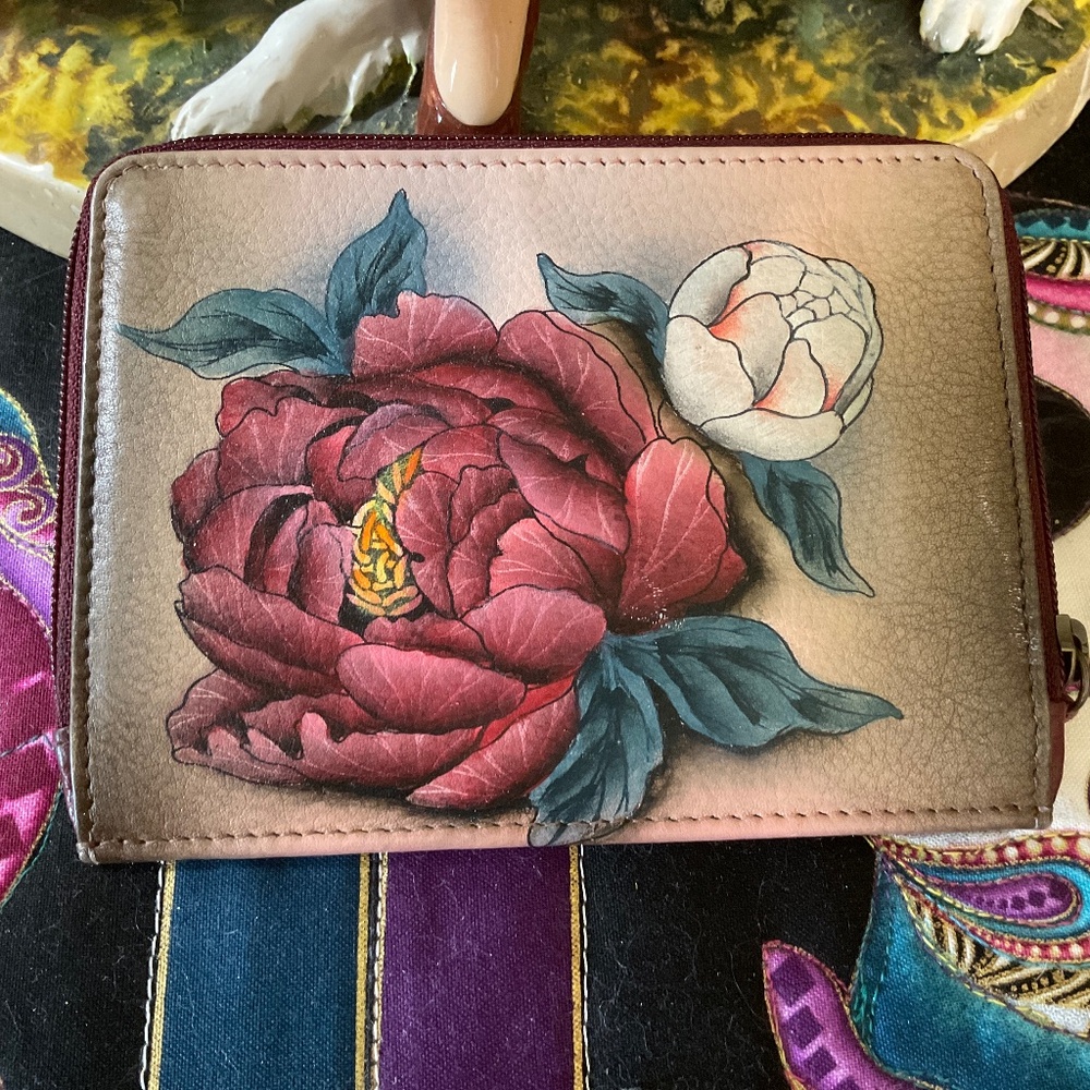 Anuschka small zippered wallet